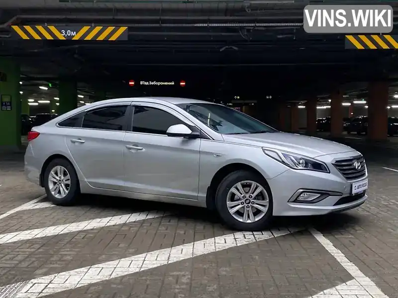 Седан Hyundai Sonata 2015 2 л. Автомат обл. Киевская, Васильков - Фото 1/21