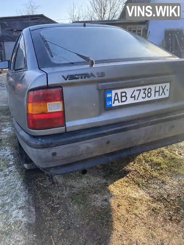 W0L000089M5122722 Opel Vectra 1991 Лифтбек 1.8 л. Фото 6