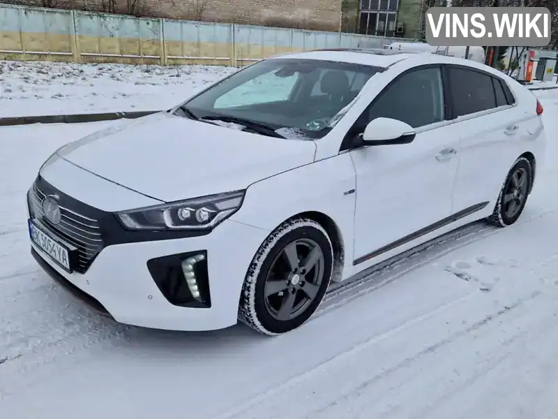 Хэтчбек Hyundai Ioniq 2017 null_content л. обл. Ровенская, Ровно - Фото 1/15