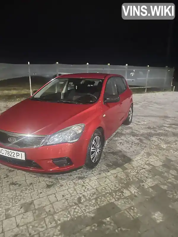 Хэтчбек Kia Ceed 2010 1.4 л. Ручная / Механика обл. Львовская, Львов - Фото 1/7