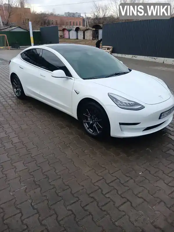 Седан Tesla Model 3 2019 null_content л. Автомат обл. Київська, Фастів - Фото 1/8