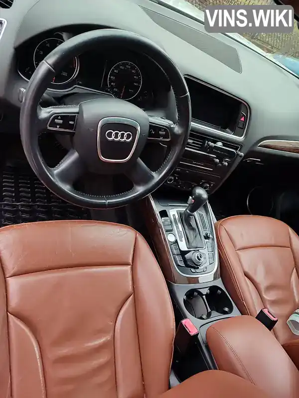 Внедорожник / Кроссовер Audi Q5 2011 3.2 л. Автомат обл. Тернопольская, Тернополь - Фото 1/17