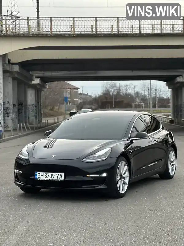 Седан Tesla Model 3 2020 null_content л. обл. Одесская, Одесса - Фото 1/21