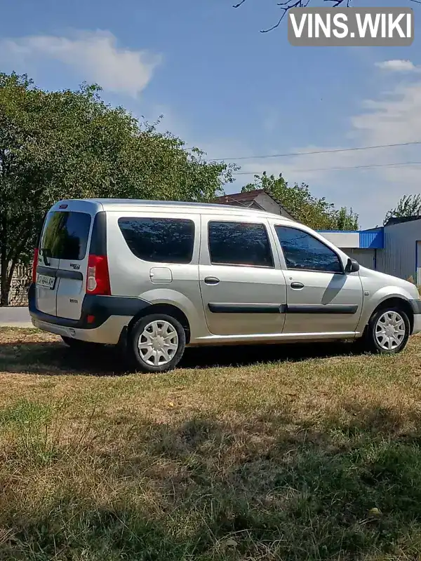 Седан Dacia Logan 2007 1.6 л. Ручная / Механика обл. Черкасская, Черкассы - Фото 1/18