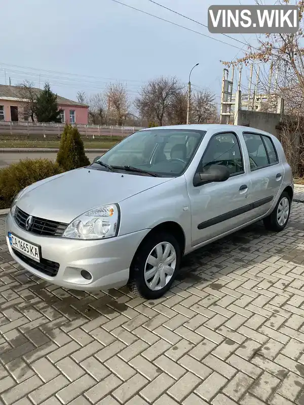 Хэтчбек Renault Clio 2010 null_content л. Ручная / Механика обл. Черкасская, Смела - Фото 1/21