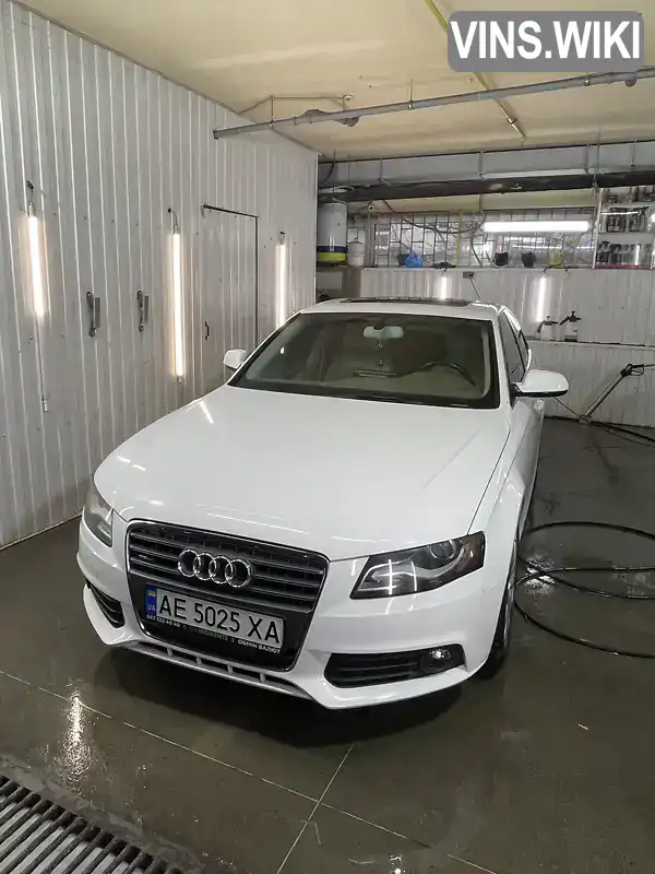 Седан Audi A4 2010 1.98 л. Автомат обл. Днепропетровская, Днепр (Днепропетровск) - Фото 1/21