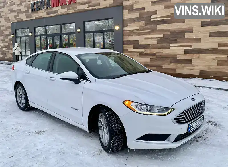 Седан Ford Fusion 2017 2 л. Автомат обл. Волинська, Володимир-Волинський - Фото 1/21