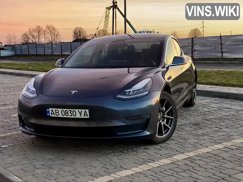 Седан Tesla Model 3 2019 null_content л. обл. Винницкая, Винница - Фото 1/21