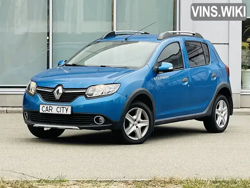 Хэтчбек Renault Sandero 2015 1.6 л. Автомат обл. Киевская, Киев - Фото 1/21