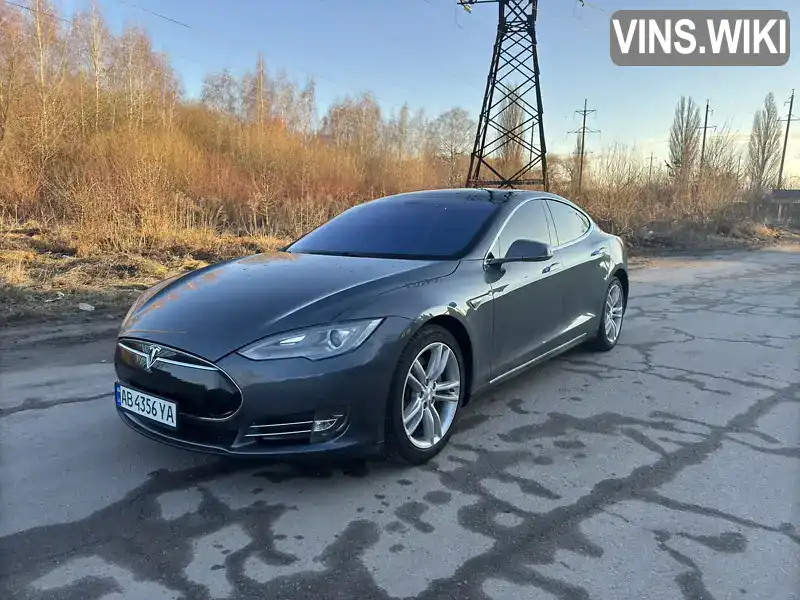 5YJSA1H10EFP38673 Tesla Model S 2014 Лифтбек  Фото 4