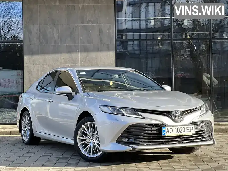 Седан Toyota Camry 2020 2.49 л. Автомат обл. Закарпатська, Ужгород - Фото 1/21