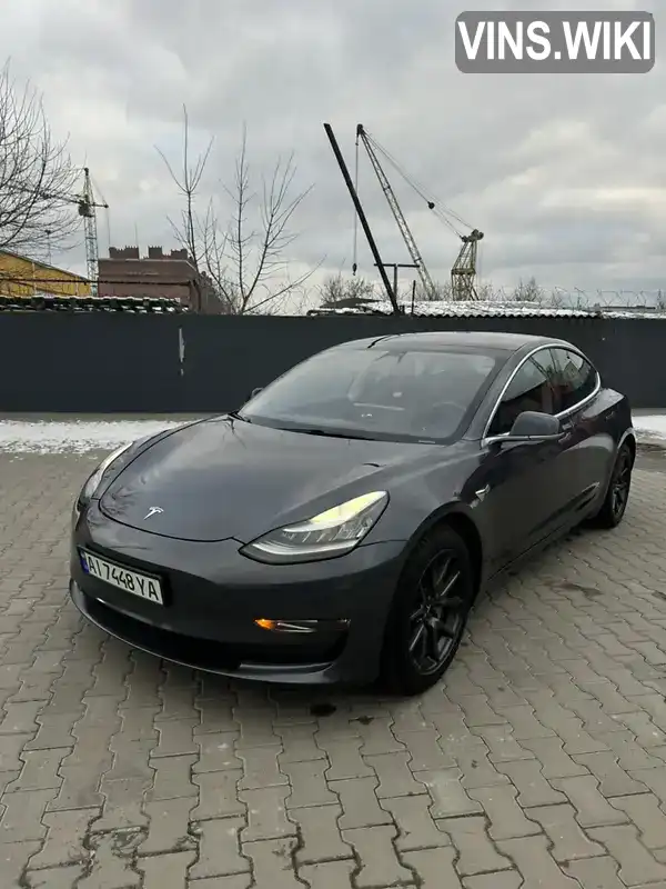 Седан Tesla Model 3 2018 null_content л. Автомат обл. Киевская, Вышневое - Фото 1/21