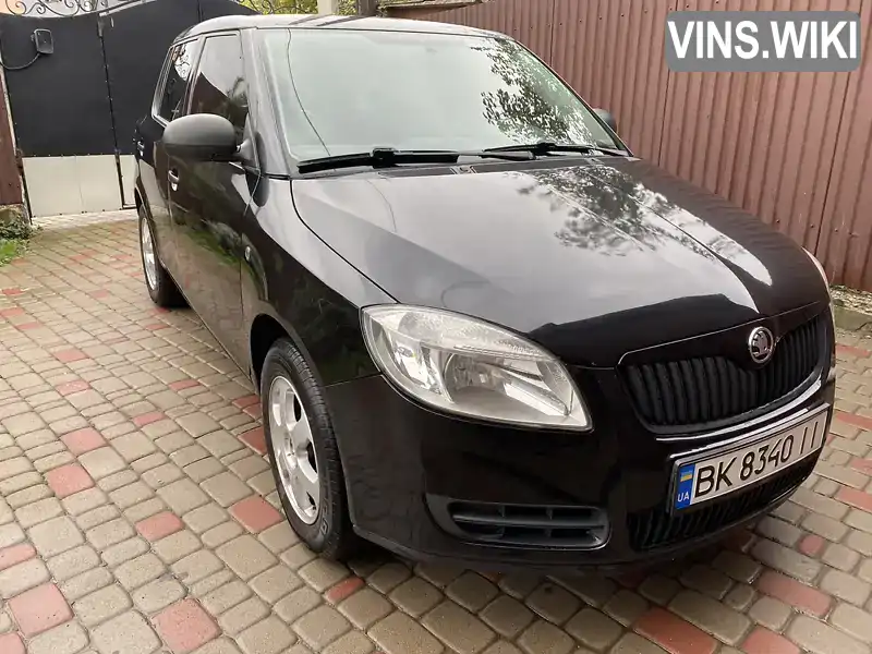 Хэтчбек Skoda Fabia 2008 1.2 л. Ручная / Механика обл. Ровенская, Ровно - Фото 1/9