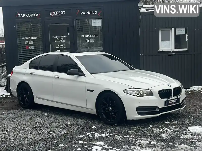 Седан BMW 5 Series 2013 2 л. Автомат обл. Львівська, Яворів - Фото 1/21