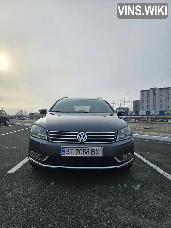 Універсал Volkswagen Passat 2011 2 л. Автомат обл. Київська, Київ - Фото 1/18