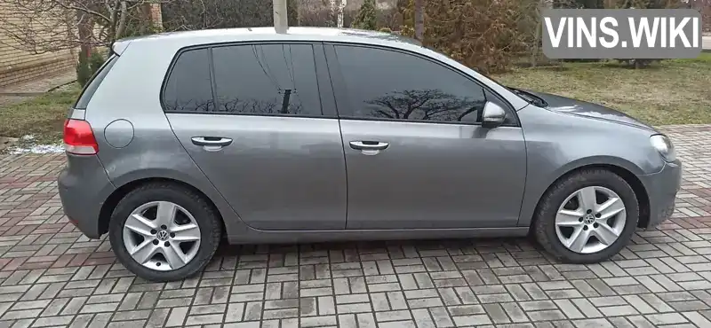 Хэтчбек Volkswagen Golf 2010 1.6 л. Ручная / Механика обл. Запорожская, Запорожье - Фото 1/21