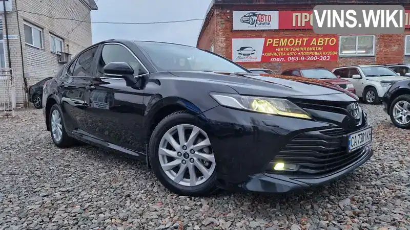 Седан Toyota Camry 2018 2.5 л. Автомат обл. Черкасская, Смела - Фото 1/21