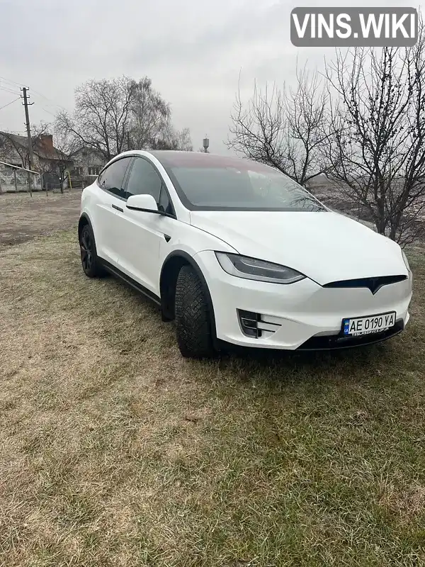 Внедорожник / Кроссовер Tesla Model X 2018 null_content л. обл. Киевская, Киев - Фото 1/21