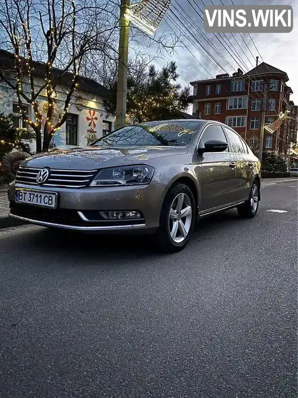 Седан Volkswagen Passat 2012 1.8 л. Автомат обл. Полтавская, Полтава - Фото 1/10