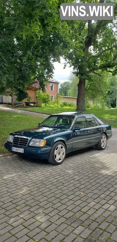 Седан Mercedes-Benz E-Class 1995 3.2 л. Автомат обл. Рівненська, Рівне - Фото 1/11