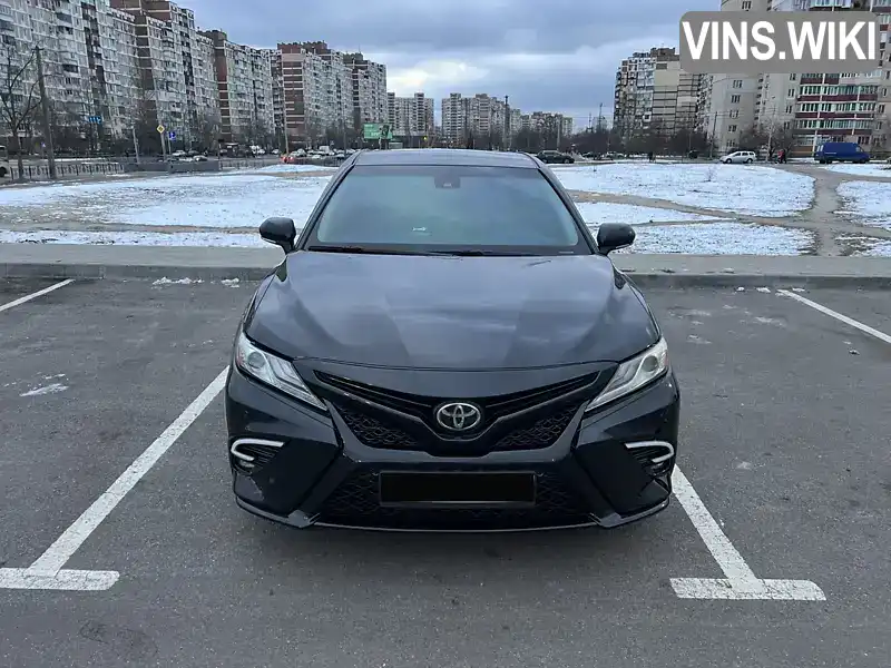 Седан Toyota Camry 2017 2.49 л. Автомат обл. Киевская, Киев - Фото 1/12