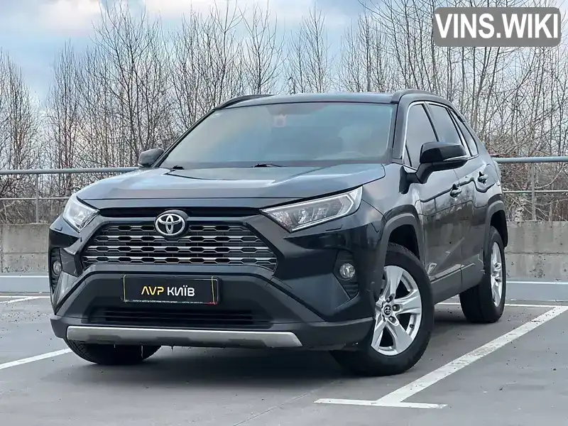 Внедорожник / Кроссовер Toyota RAV4 2019 1.99 л. Автомат обл. Киевская, Киев - Фото 1/21