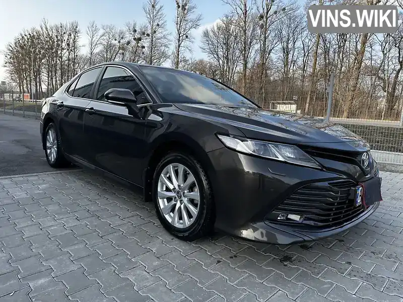 Седан Toyota Camry 2020 2.49 л. Автомат обл. Полтавская, Кременчуг - Фото 1/13