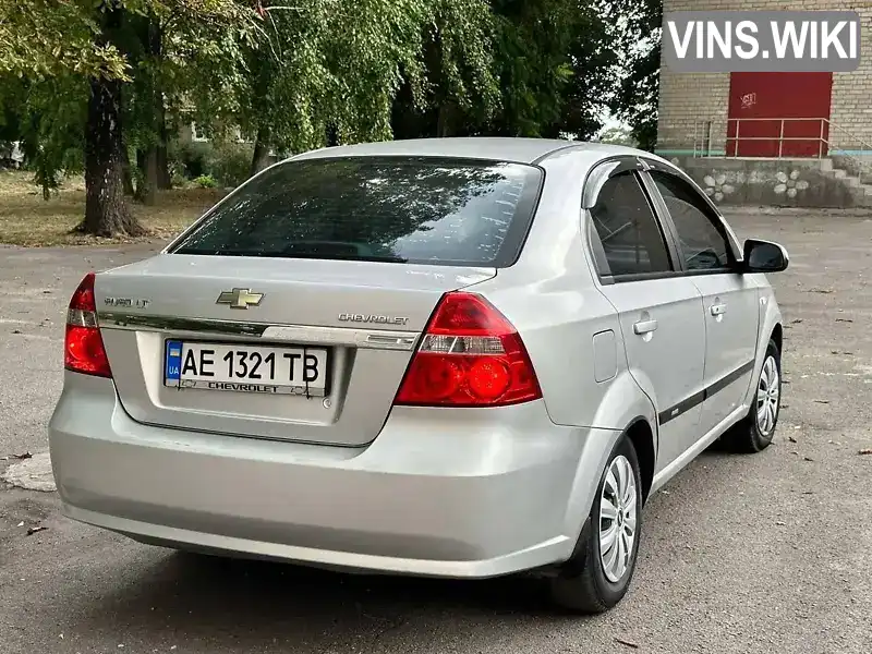 Седан Chevrolet Aveo 2007 1.6 л. Ручная / Механика обл. Днепропетровская, Каменское (Днепродзержинск) - Фото 1/17