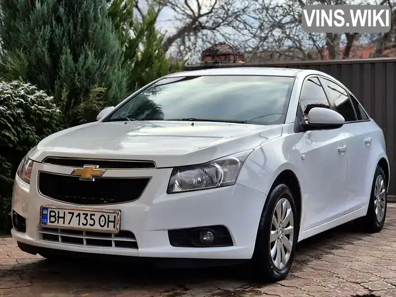 Седан Chevrolet Cruze 2011 1.8 л. Ручная / Механика обл. Запорожская, Запорожье - Фото 1/21