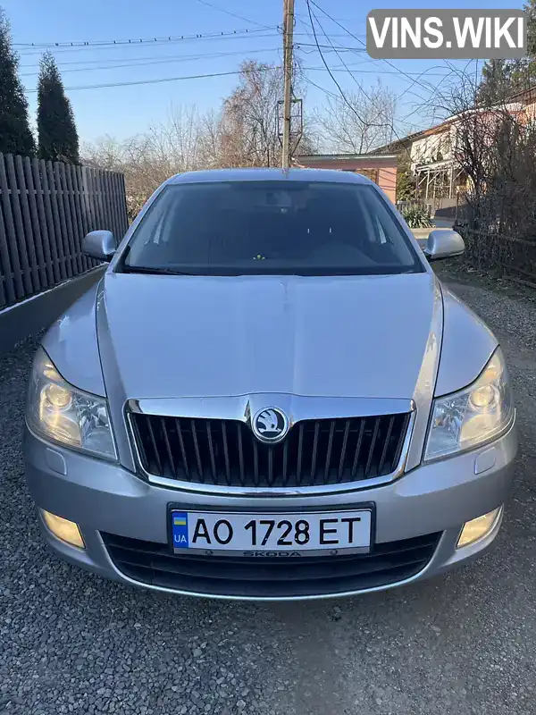 Универсал Skoda Octavia 2011 2 л. Ручная / Механика обл. Закарпатская, location.city.vyshkovo - Фото 1/10