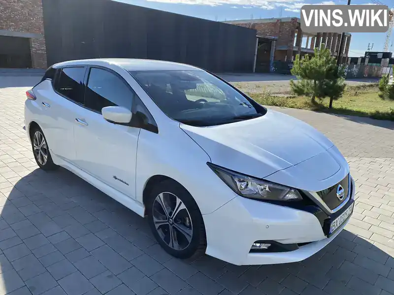 Хэтчбек Nissan Leaf 2019 null_content л. обл. Хмельницкая, Хмельницкий - Фото 1/21