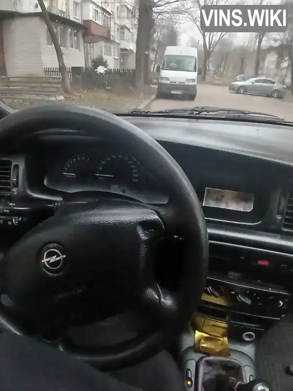 W0L000038T7503492 Opel Vectra 1996 Ліфтбек 1.6 л. Фото 2