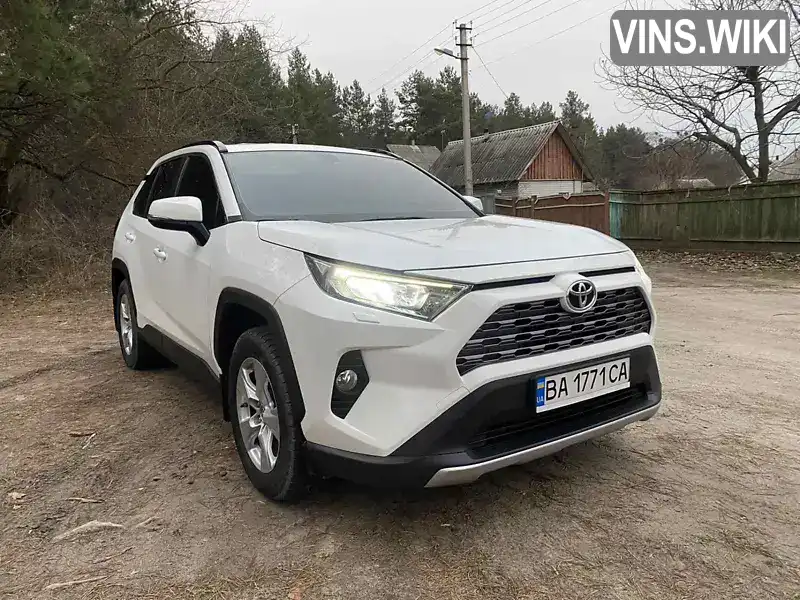 Внедорожник / Кроссовер Toyota RAV4 2019 2 л. Автомат обл. Кировоградская, Александрия - Фото 1/21