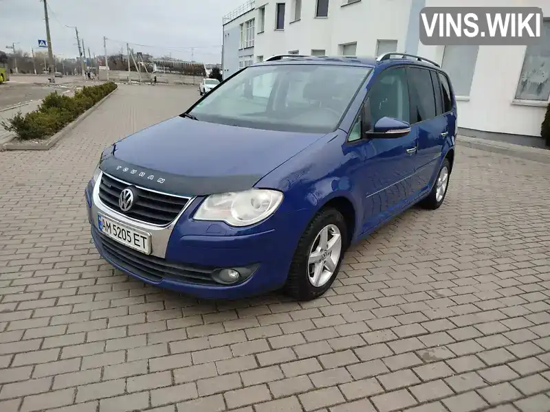 Минивэн Volkswagen Touran 2009 1.9 л. Ручная / Механика обл. Житомирская, Бердичев - Фото 1/21