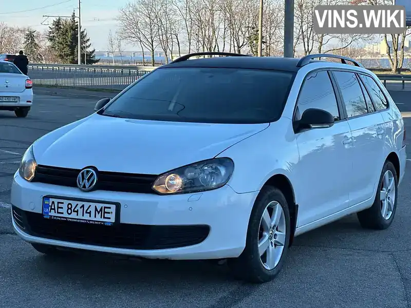 Універсал Volkswagen Golf 2010 1.6 л. Автомат обл. Дніпропетровська, Дніпро (Дніпропетровськ) - Фото 1/21