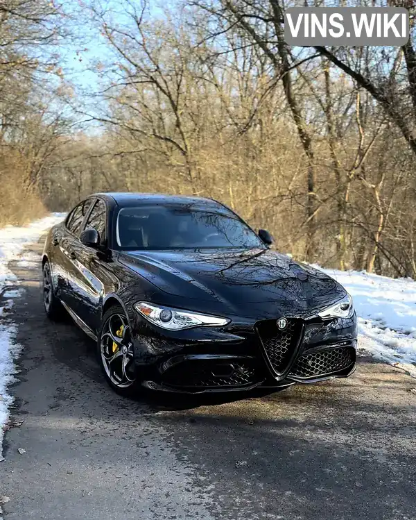 Седан Alfa Romeo Giulia 2018 2 л. Автомат обл. Київська, Київ - Фото 1/21