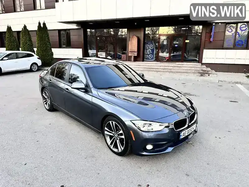 WBA8E5G55JNV03012 BMW 3 Series 2018 Седан 2 л. Фото 1