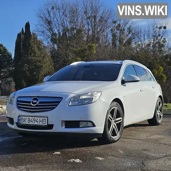 Универсал Opel Insignia 2010 1.96 л. Ручная / Механика обл. Ровенская, Ровно - Фото 1/21