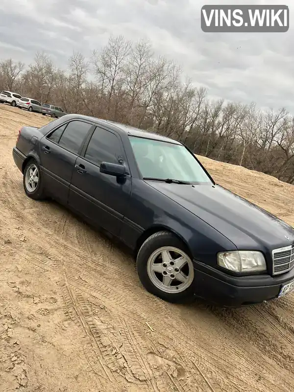 Седан Mercedes-Benz C-Class 1996 1.8 л. Ручна / Механіка обл. Запорізька, Запоріжжя - Фото 1/7