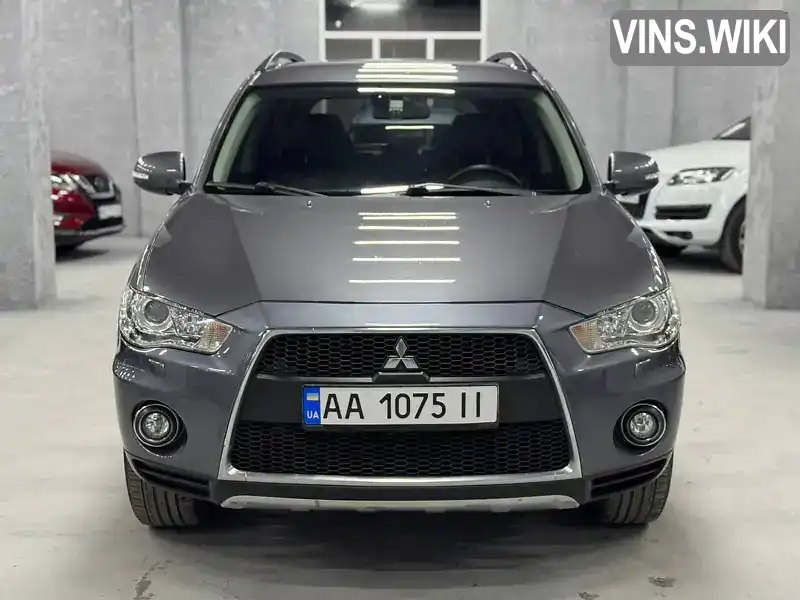 JMBXTCW5WBU001018 Mitsubishi Outlander 2011 Внедорожник / Кроссовер 2.36 л. Фото 1