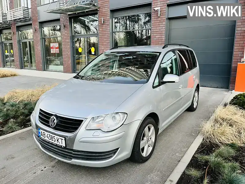 Мінівен Volkswagen Touran 2008 1.39 л. Ручна / Механіка обл. Київська, Київ - Фото 1/21