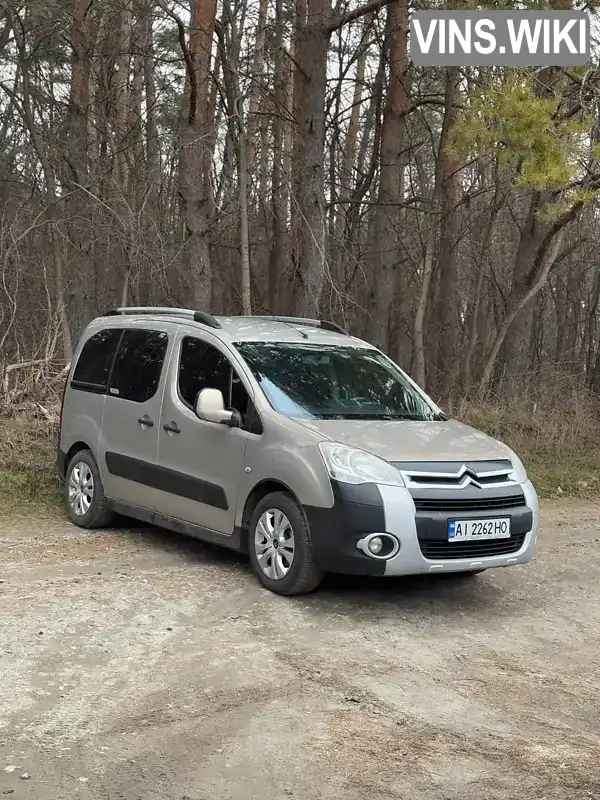 VF77J9HXCBJ683610 Citroen Berlingo 2011 Минивэн 1.6 л. Фото 1