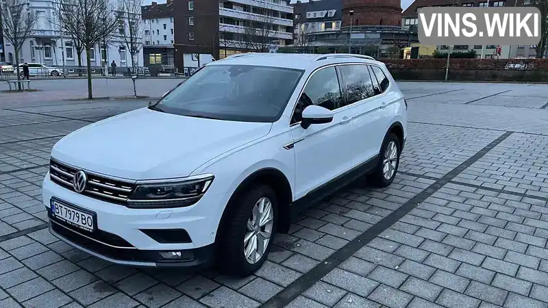 Позашляховик / Кросовер Volkswagen Tiguan 2018 1.97 л. Автомат обл. Херсонська, Херсон - Фото 1/11