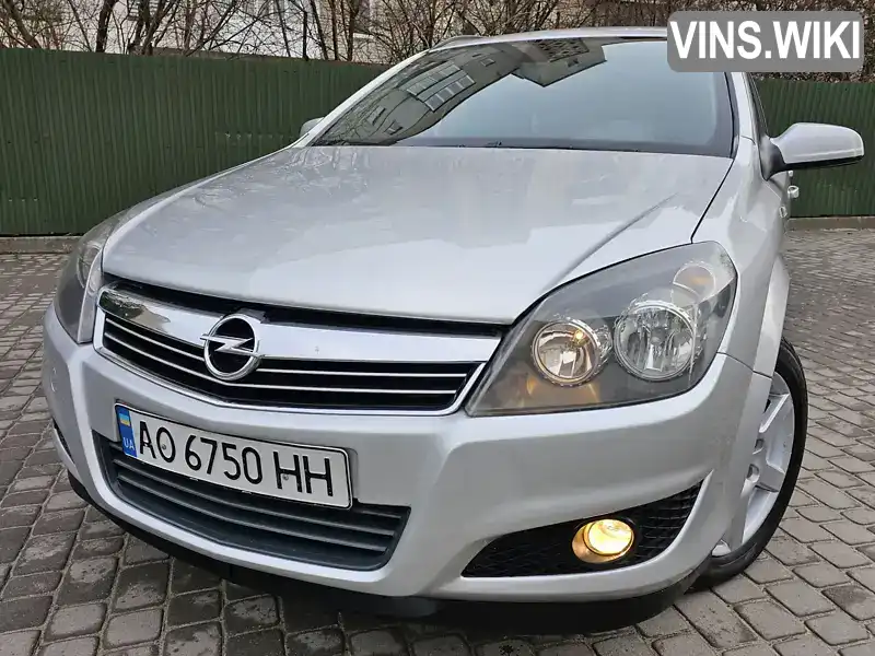 Универсал Opel Astra 2010 1.7 л. Ручная / Механика обл. Закарпатская, Свалява - Фото 1/21