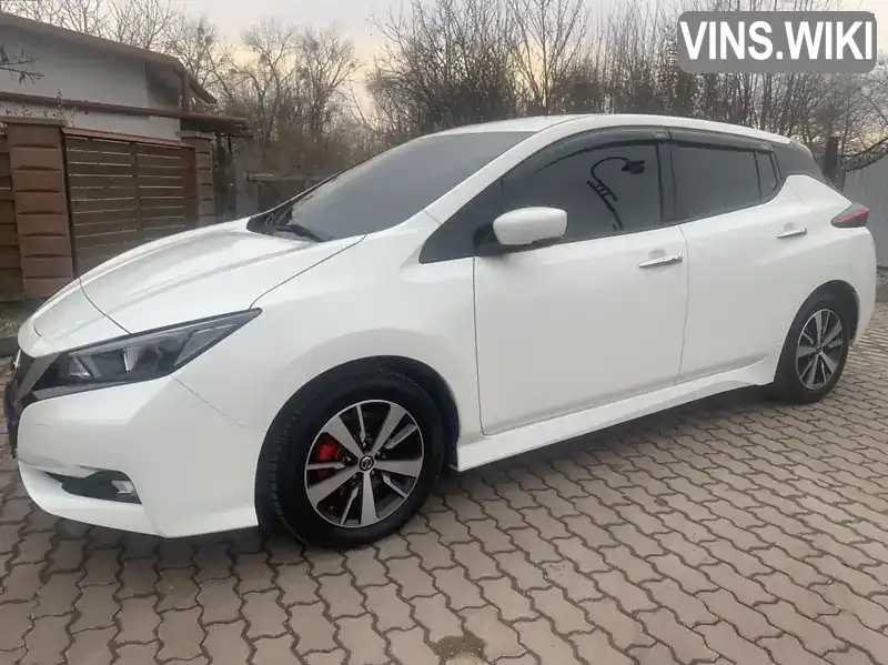 Хетчбек Nissan Leaf 2018 null_content л. Автомат обл. Чернівецька, Чернівці - Фото 1/21