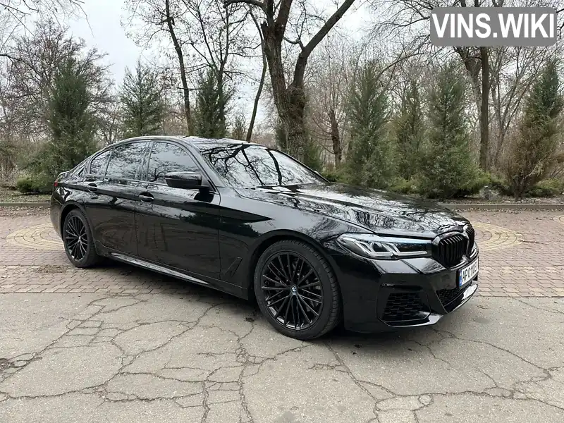 WBAJA9C54JB251300 BMW 5 Series 2018 Седан 2 л. Фото 2