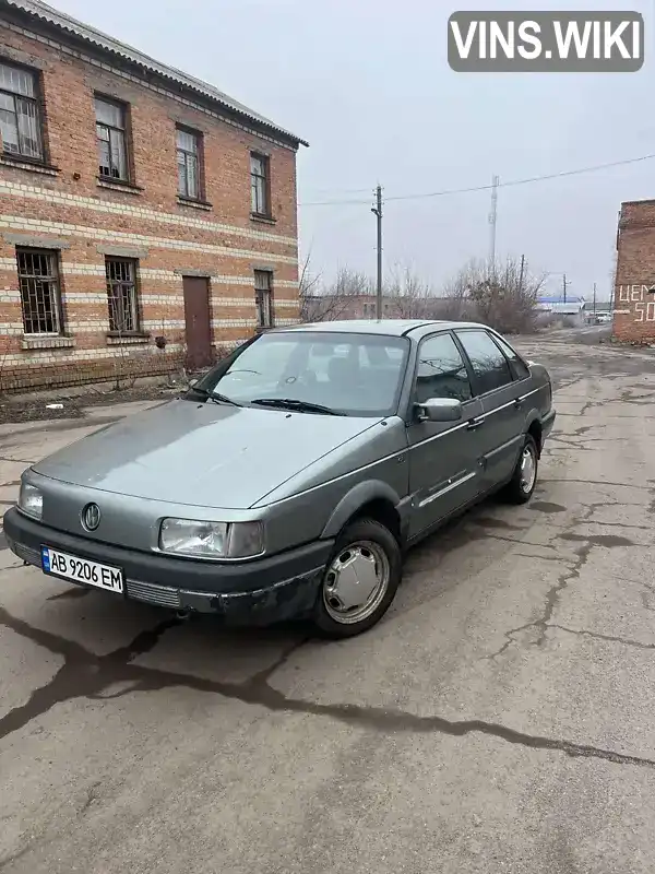 WVWZZZ31ZJE037726 Volkswagen Passat 1988 Седан  Фото 1