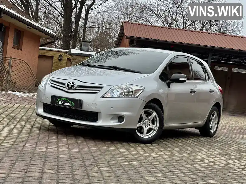 Хэтчбек Toyota Auris 2011 1.3 л. Ручная / Механика обл. Закарпатская, Мукачево - Фото 1/21