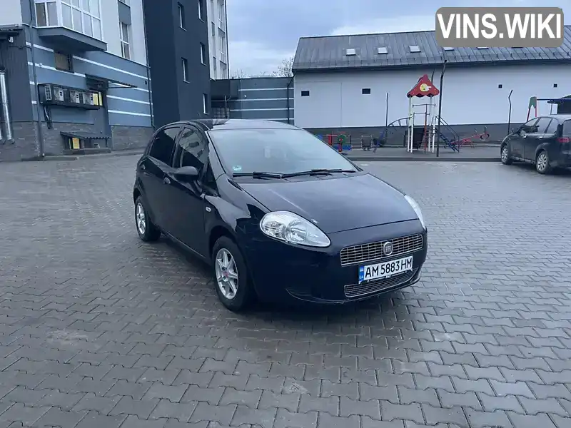 Хэтчбек Fiat Punto 2009 1.3 л. Ручная / Механика обл. Житомирская, Звягель - Фото 1/16