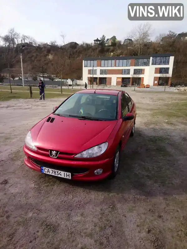 VF32BKFWA72785182 Peugeot 206 2008 Седан 1.36 л. Фото 2